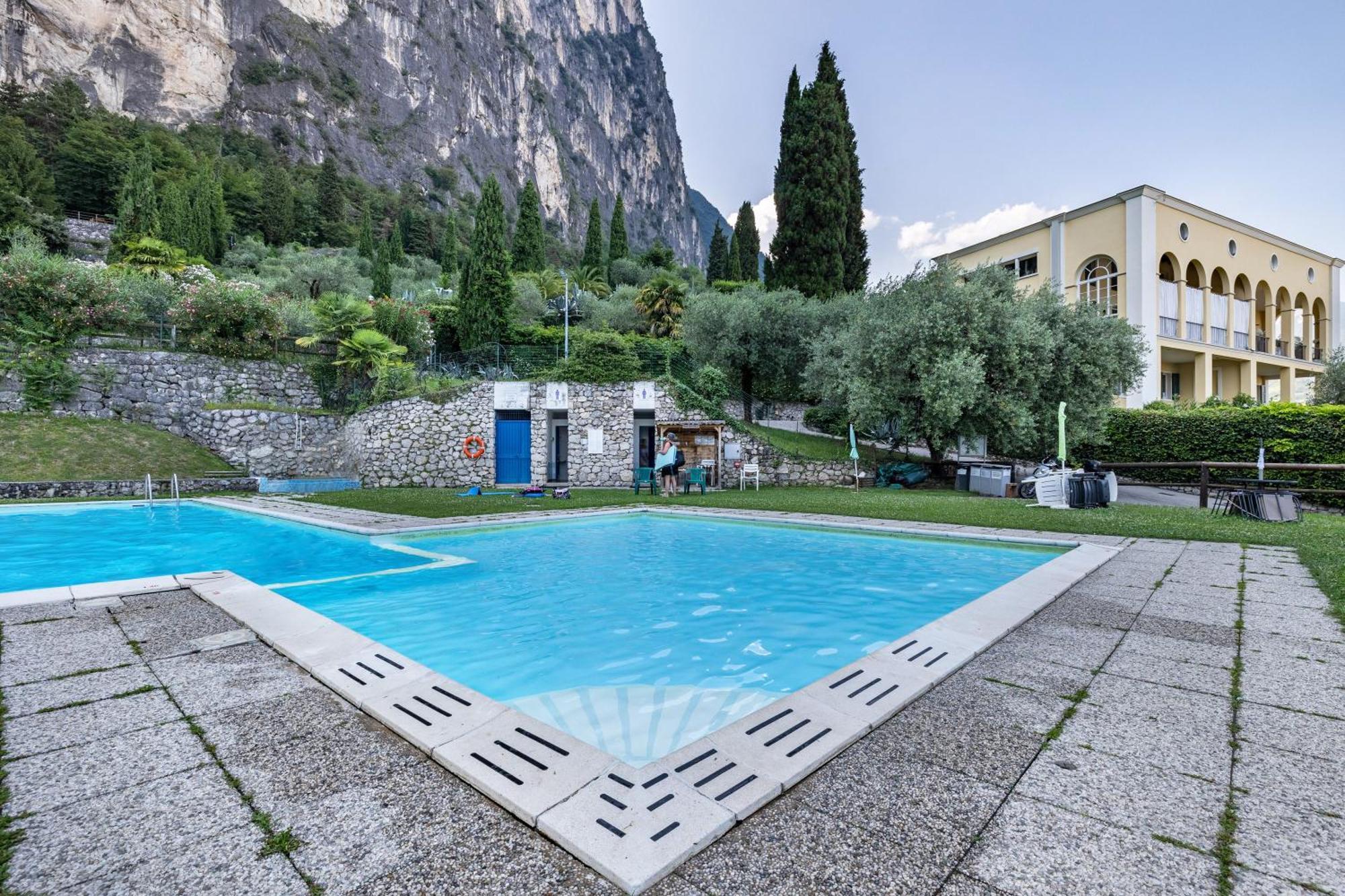 Апартаменты La Terrazza Di Vincent Sul Garda Рива-дель-Гарда Экстерьер фото